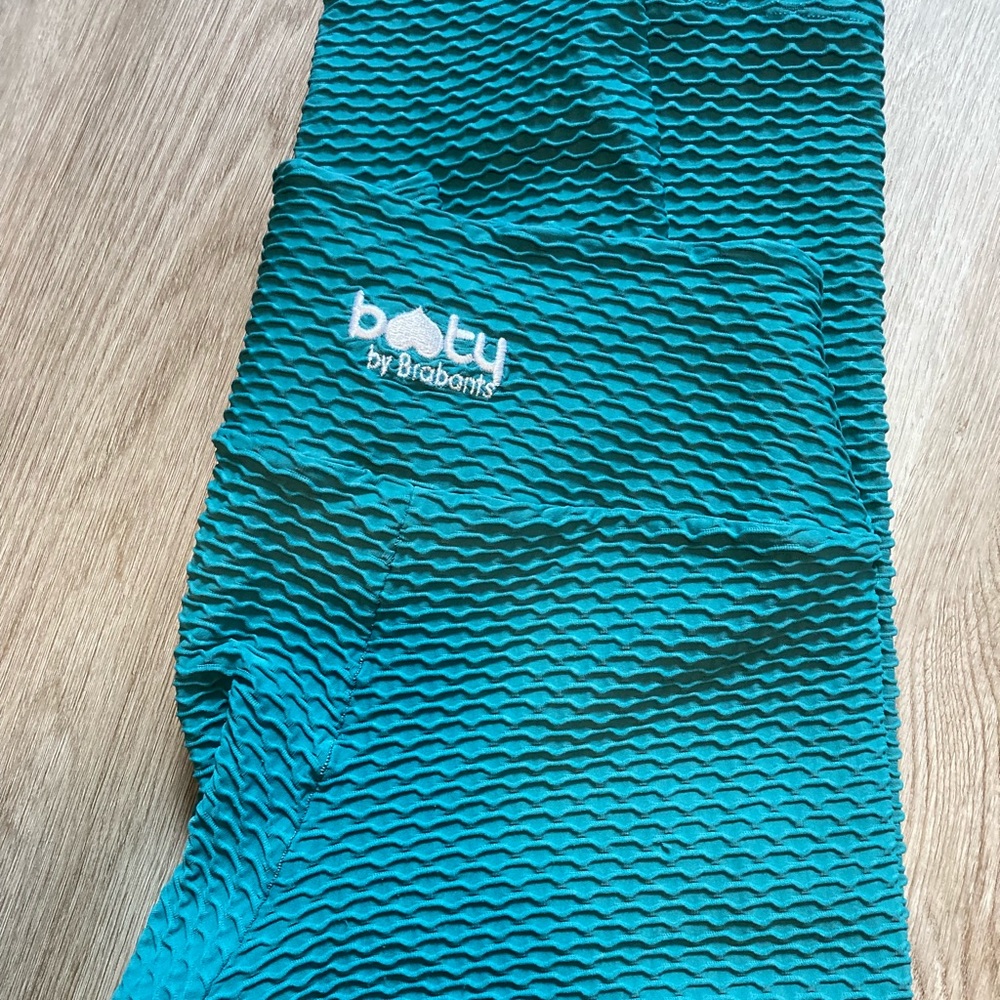 Booty by brabants mint croco cropped leggings